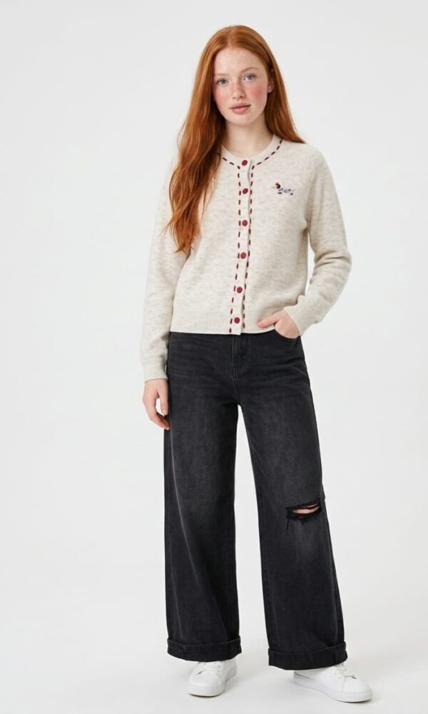 Alternative view of Cardigan Magazine