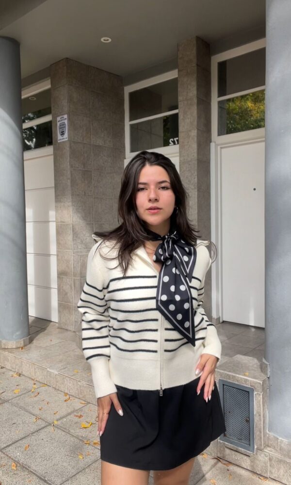 Alternative view of Cardigan White Hermes