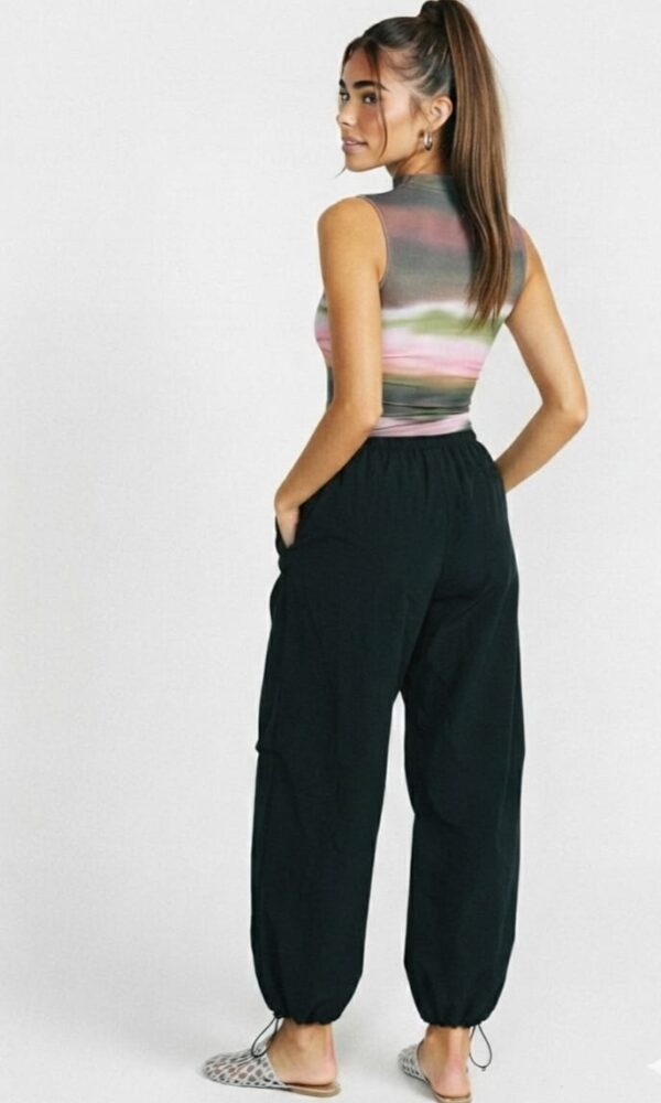 Alternative view of Pantalon ChaChaCha